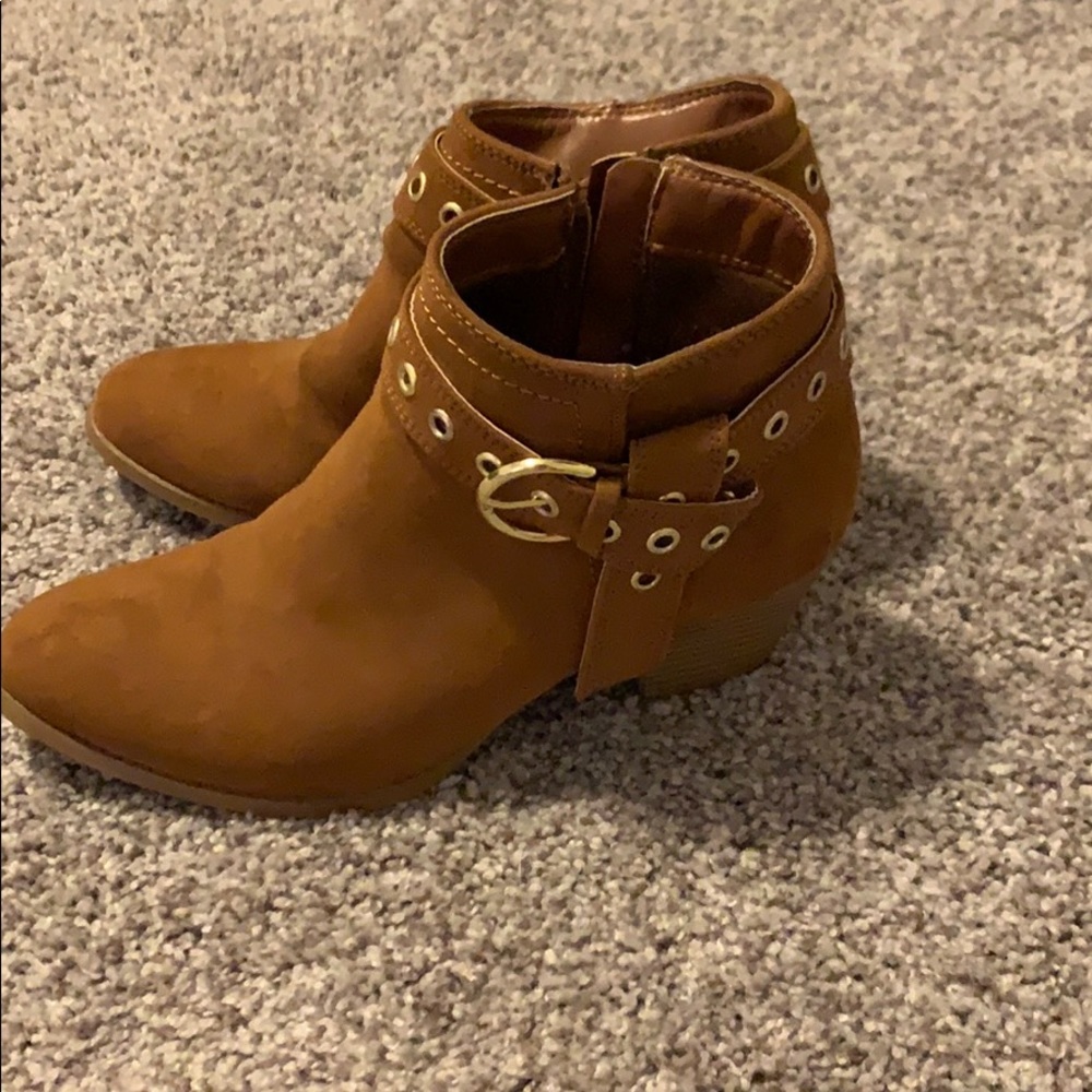 Booties-Qupid